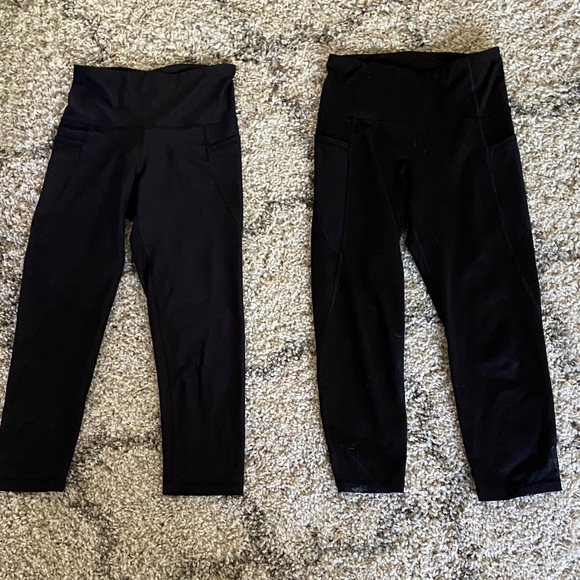 Two pair Capri leggings - Picture 1 of 6
